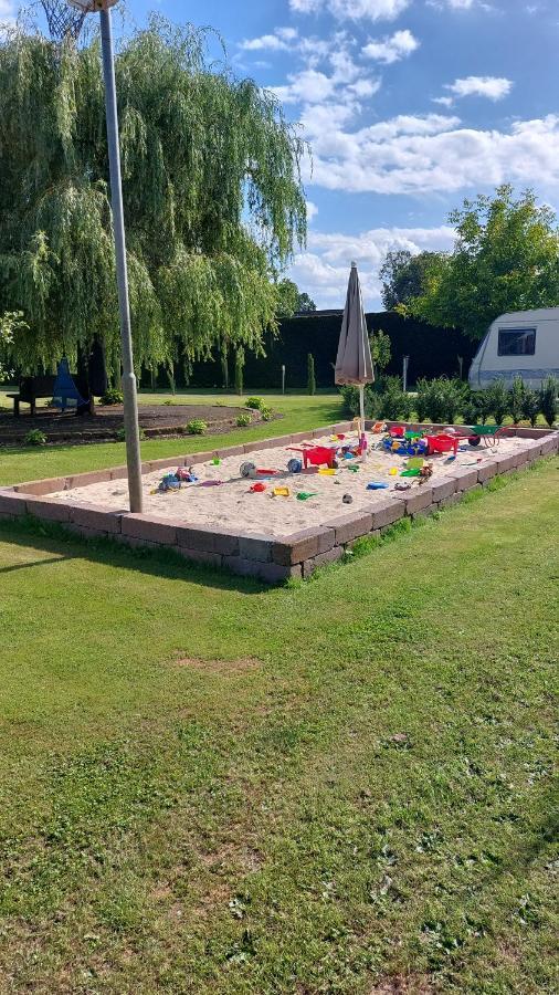 Urlaub Machen Direkt Am Irland Das Kinderparadies In Twisteden Im Grossen Garten Bei Privatleute Fur Maximal Sechs Personen Kevelaer Exterior foto