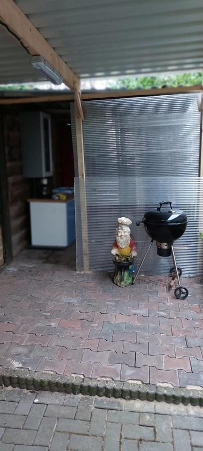 Urlaub Machen Direkt Am Irland Das Kinderparadies In Twisteden Im Grossen Garten Bei Privatleute Fur Maximal Sechs Personen Kevelaer Exterior foto