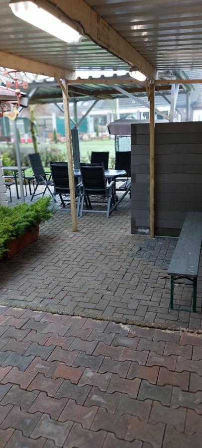 Urlaub Machen Direkt Am Irland Das Kinderparadies In Twisteden Im Grossen Garten Bei Privatleute Fur Maximal Sechs Personen Kevelaer Exterior foto